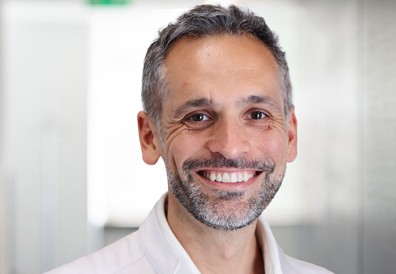 Docteur Romain Léger médecin esthétique suisse