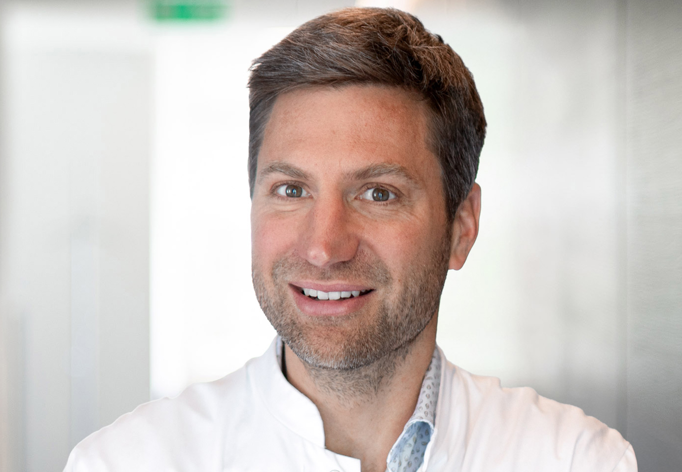 Dr Laurent Smeets chirurgien esthétique suisse
