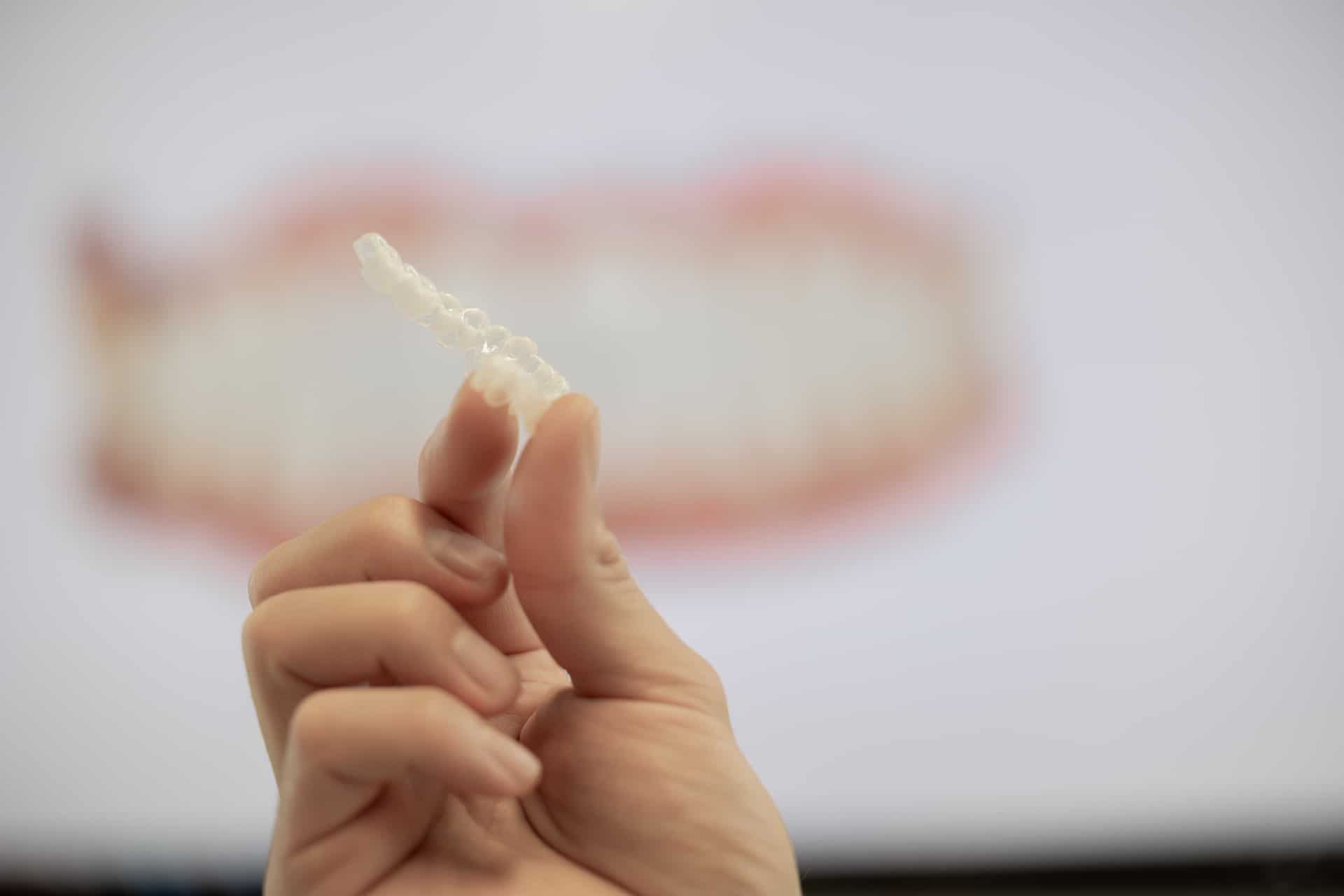 gouttière invisalign aligner