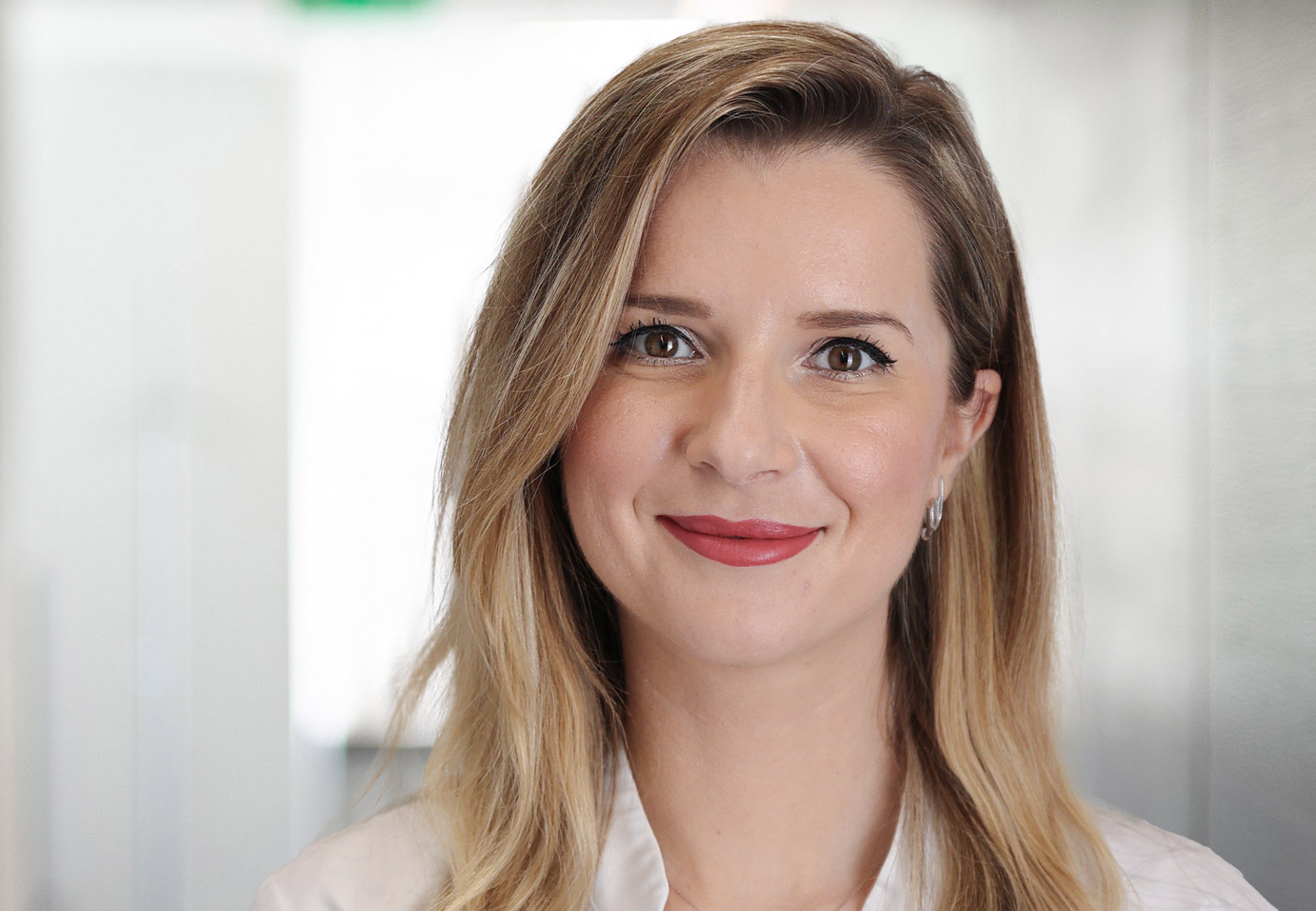 Dr Ioana Ghiurco Chirugienne esthétique
